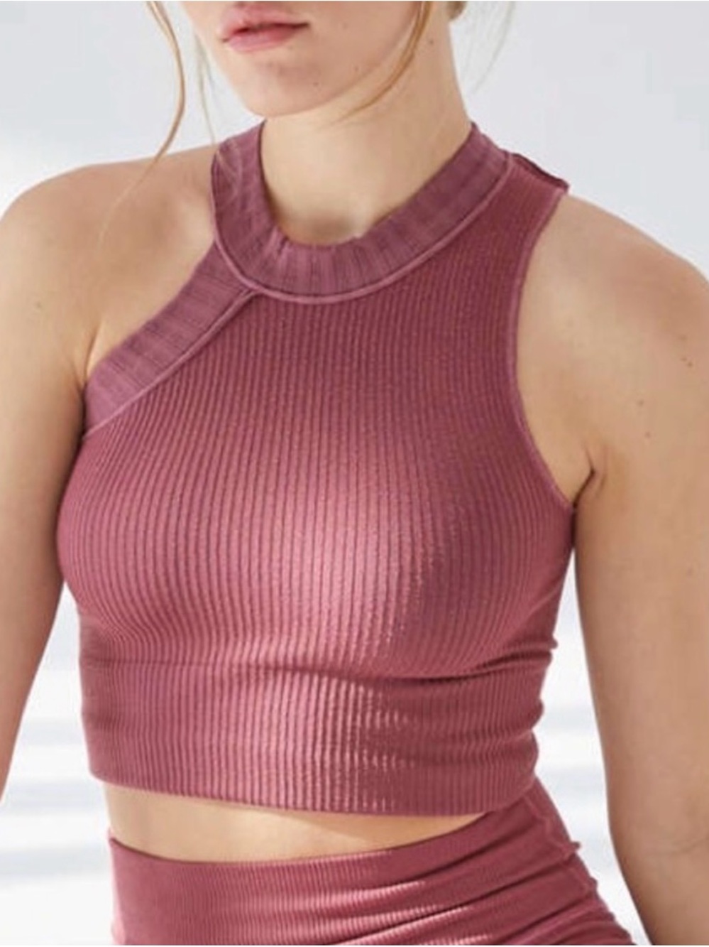 Urban Outfitters Out From Under Chaos Seamless Asymmetrical Crop Tank Top Sz M/L